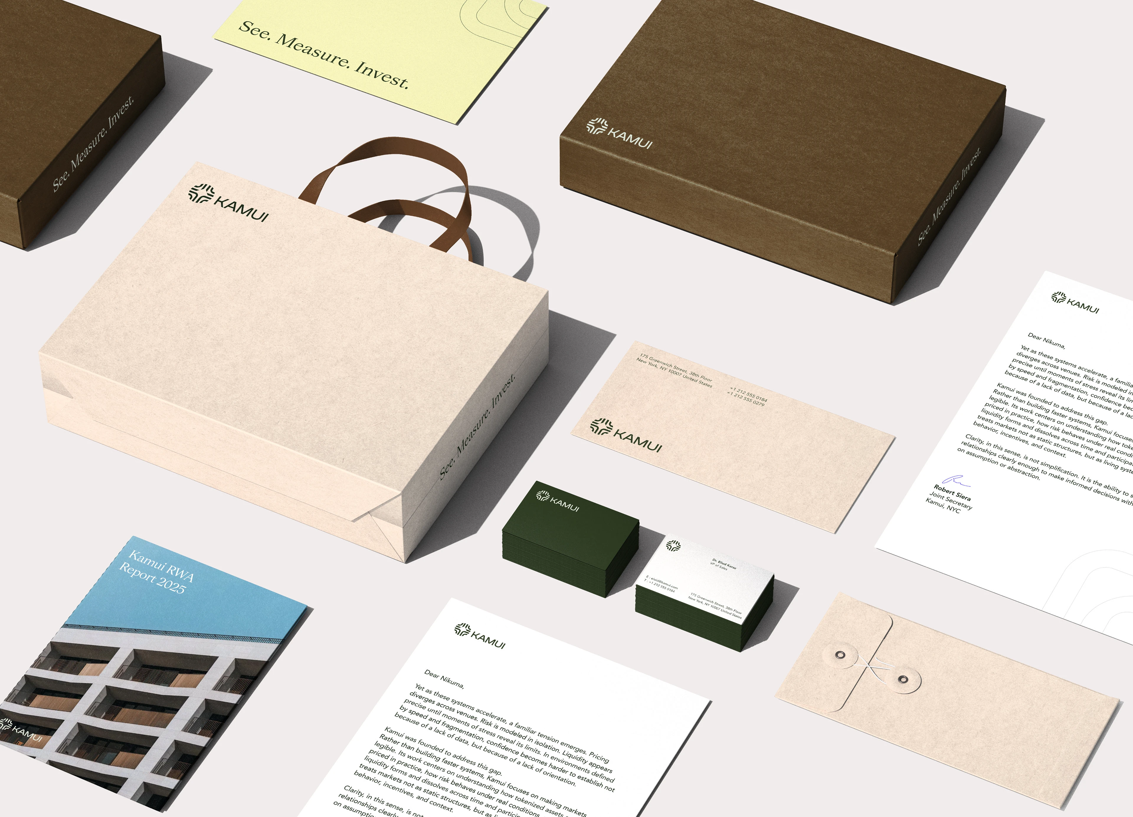 Fintech marketing and pitch deck design